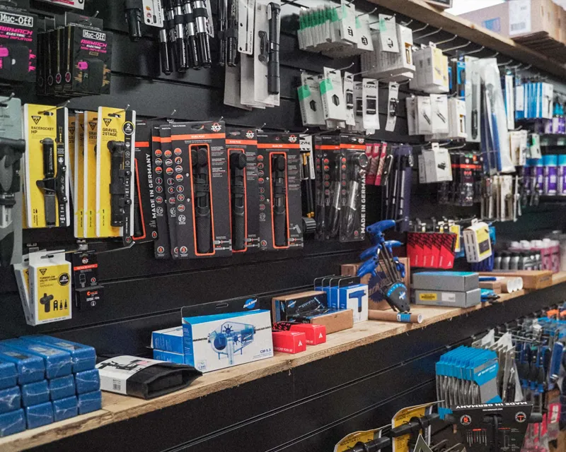 TOOLS & MAINTENANCE