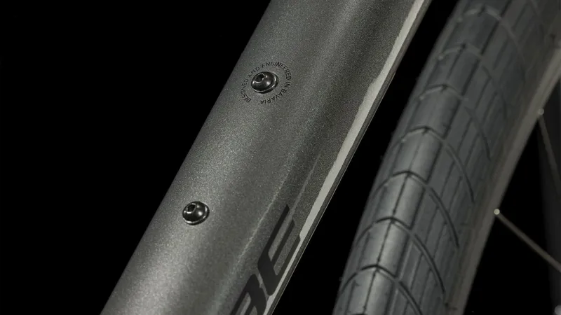 Cube Hyde Urban Hybrid Bike in Metalgrey and Black-3