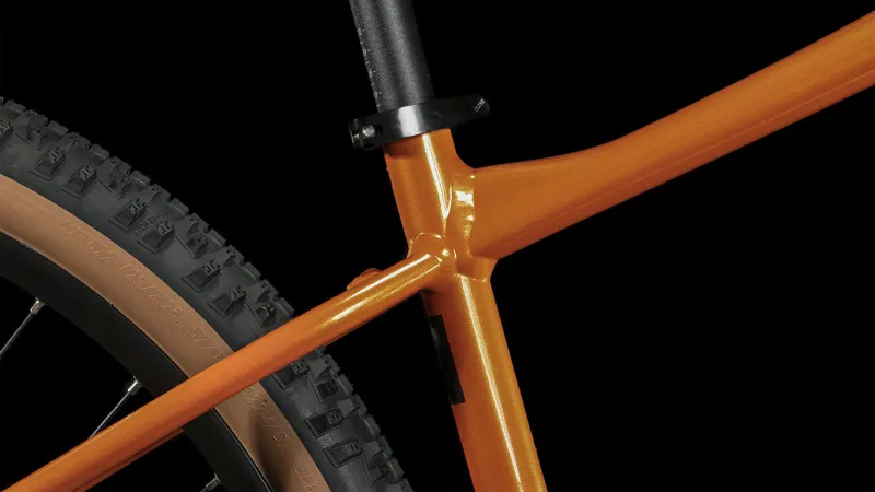 Cube Attention Hardtail Mountain Bike in Fireorange and Black-3