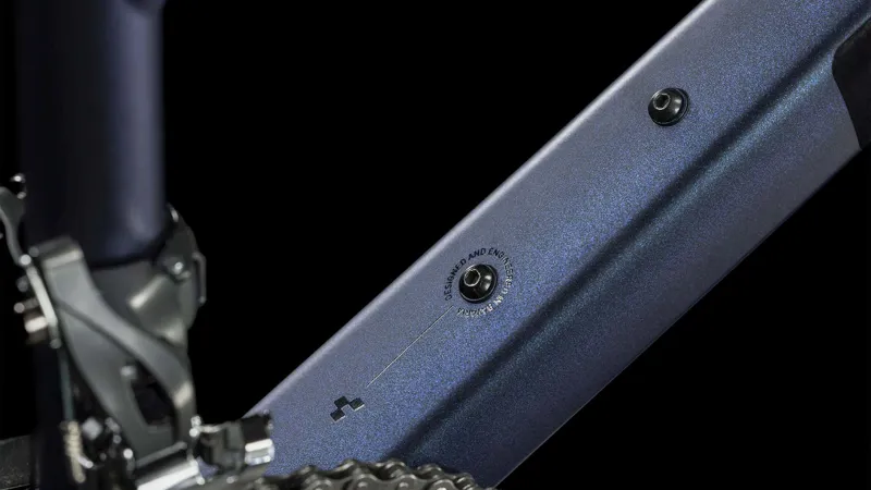 Cube Nulane Gravel Bike in Velvetblue and Black-3