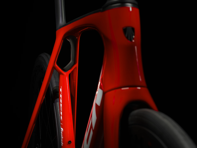 TREK Madone SLR 7 AXS Gen 7 Road Bike in Viper Red-3