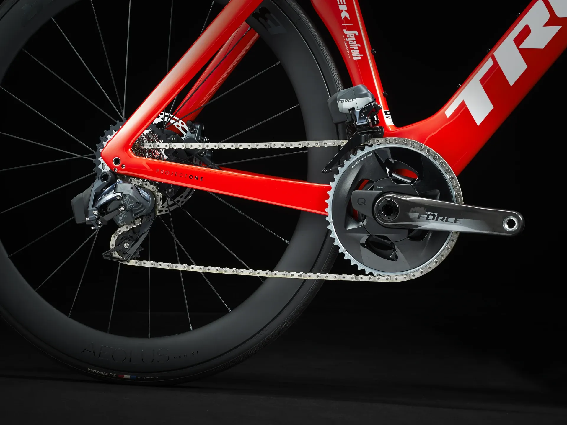 TREK Madone SLR AXS Gen Road Bike in Viper Red