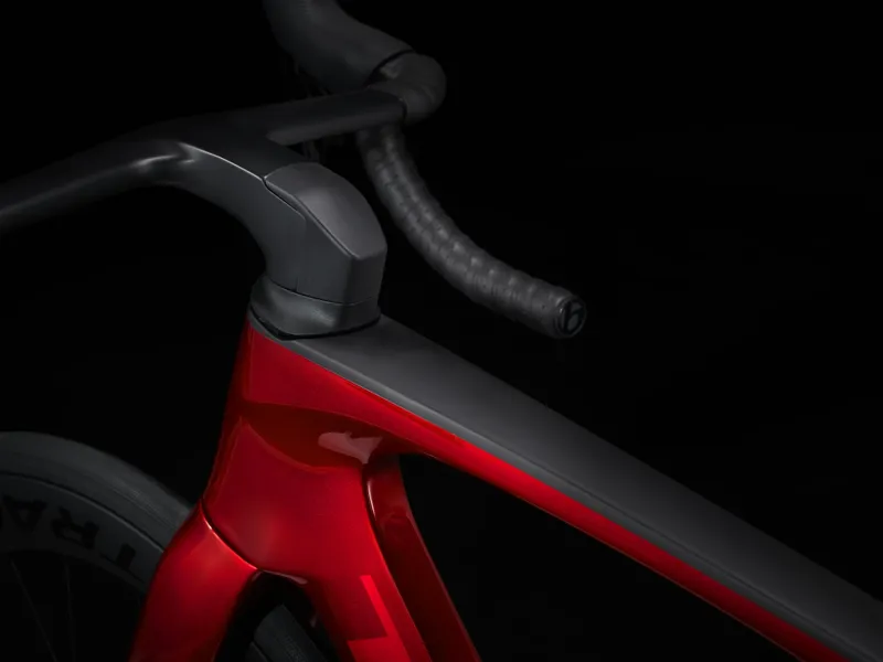 TREK Madone SLR 7 AXS Gen 7 Road Bike in Metallic Red Smoke to Red Carbon Smoke-4