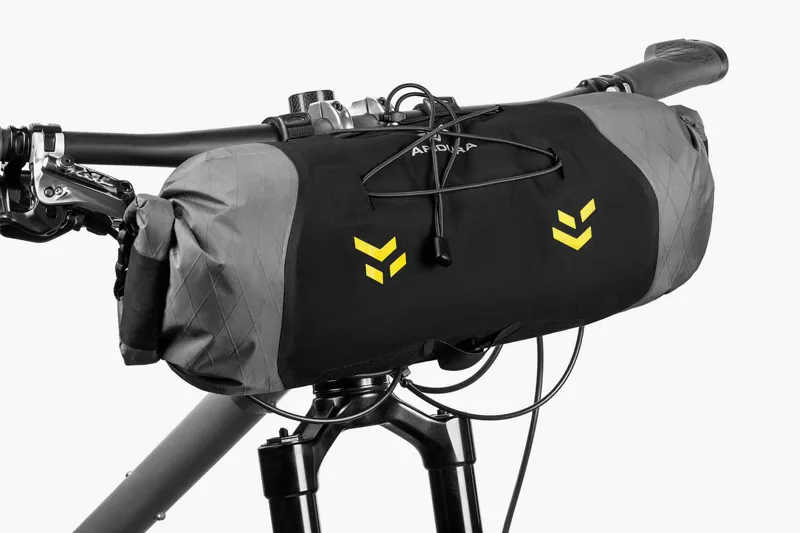Apidura Backcountry Handlebar Pack 7L-3