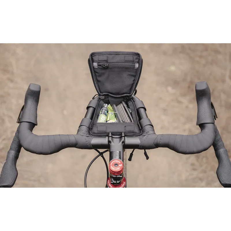 Redshift Kitchen Sink Handlebar Bag in Black-2