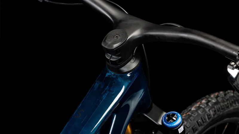 Cube Stereo NOE44 C:68X SLT Full Suspension Mountain Bike in Liquidblue and Black-6