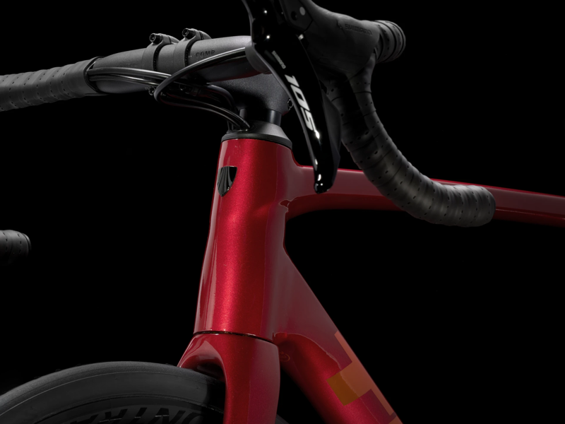 TREK Emonda ALR 5 Road Bike in Crimson to Dark Carmine Fade-2