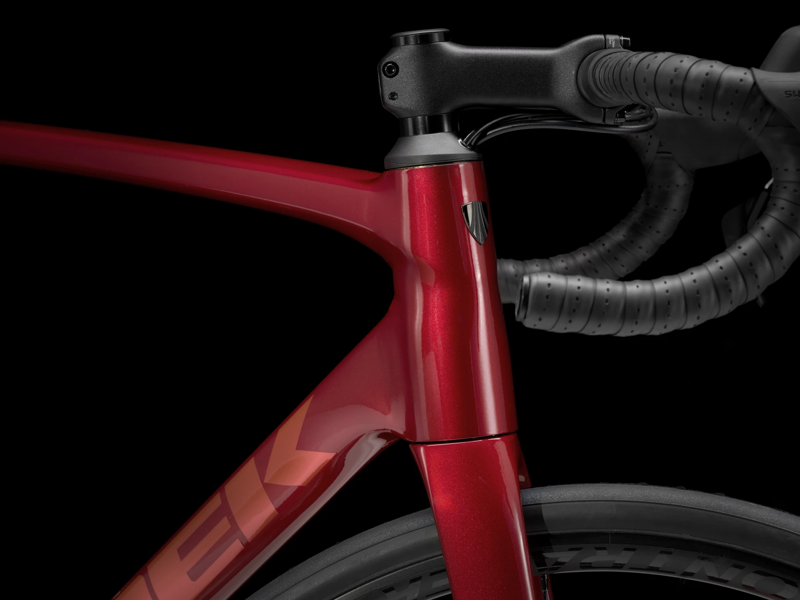TREK Emonda ALR 5 Road Bike in Crimson to Dark Carmine Fade-3