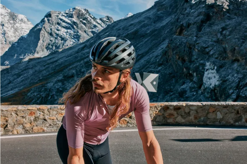 Lazer Z1 KinetiCore Helmet in Titanium-6