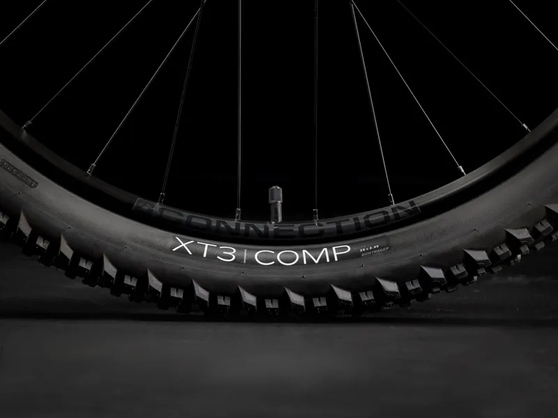 TREK Marlin 5 Gen 3 Hardtail Mountain Bike in Matte Dnister Black-4