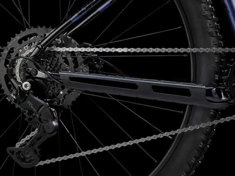 TREK Marlin 5 Gen 3 Hardtail Mountain Bike in Purple Flip To Trek Black Fade-7