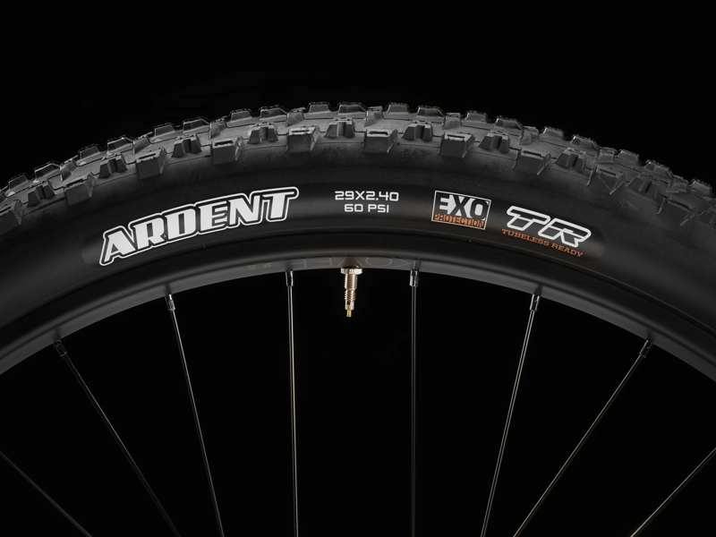 TREK Marlin 7 Gen 3 Hardtail Mountain Bike in Crystal White-4