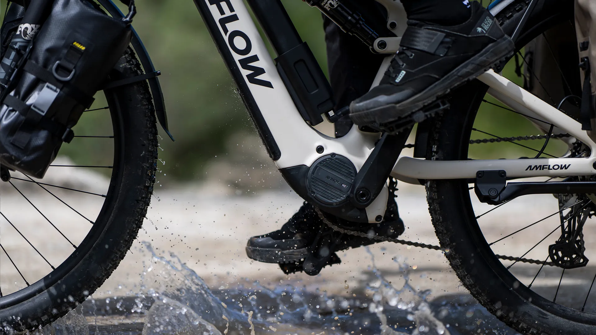 Amflow TL Carbon side detail