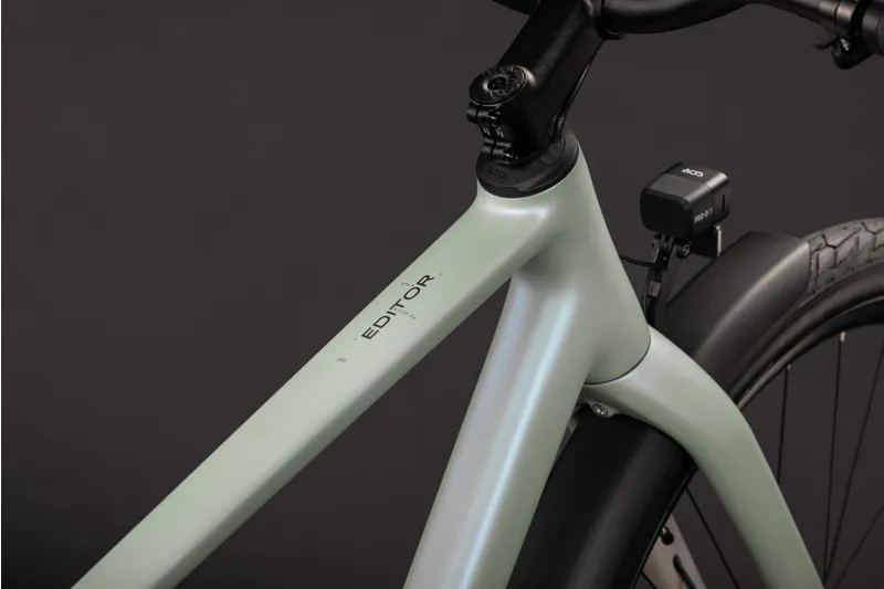 Cube Editor ONE FE Hybrid Bike in Glintsand and Black-5