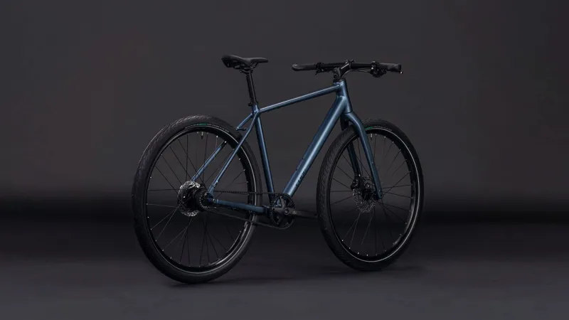 Cube Editor Pro Hybrid Bike in Mineralblue and Chrome-7