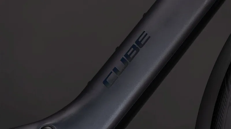 Cube Editor Hybrid Pro FE 400Wh Electric Hybrid Bike in Coal and Prism-1