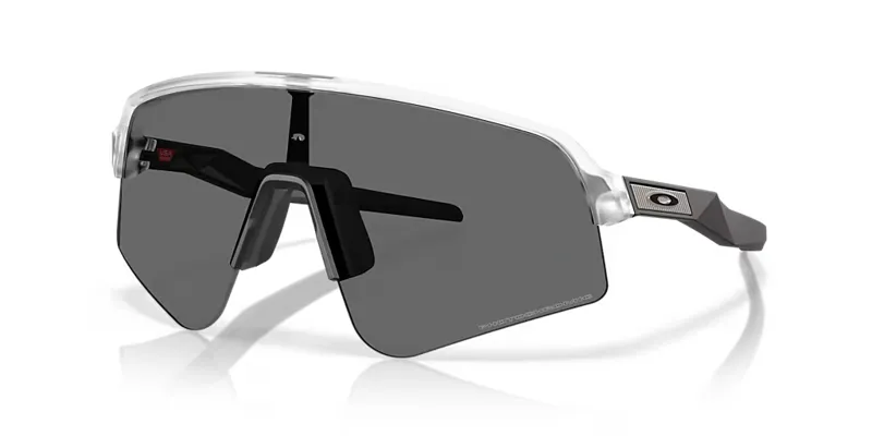 Oakley Sutro Lite Sweep Sunglasses in Clear to Black Iridium with Photochromic Lenses-3
