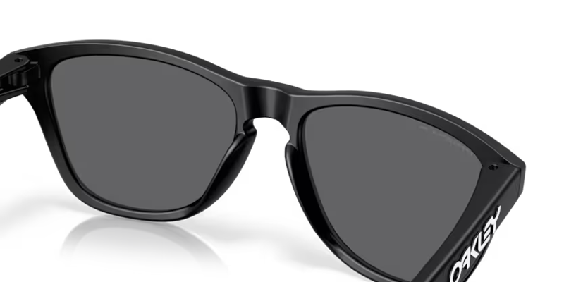 Oakley Frogskin S Sunglasses in Black and Prizm Black Polar-2
