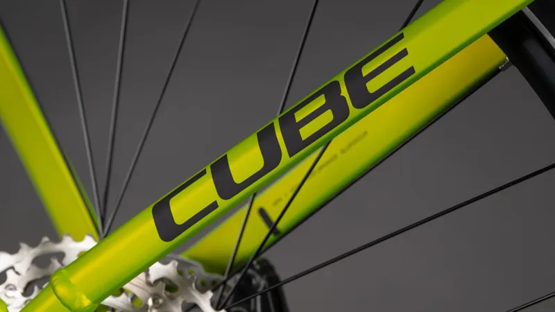 Cube Kathmandu Hybrid Pro EE 800Wh Electric Hybrid Bike in Lizard and Black-1