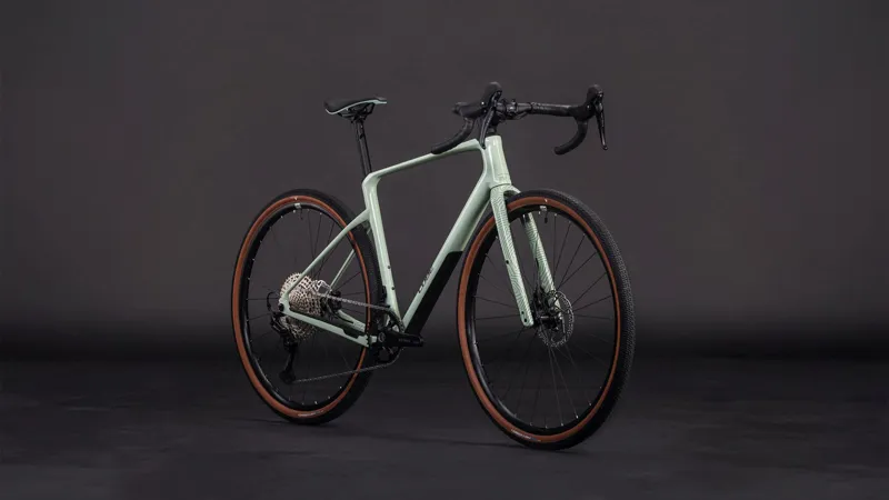 Cube Nuroad C:62 ONE Gravel Bike in Aloegreen and Black-6