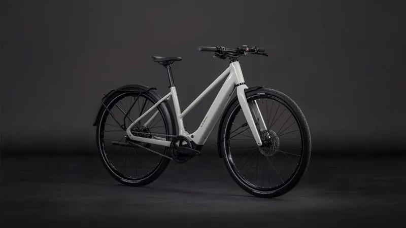 Cube Editor Hybrid SLX FE 400Wh Electric Hybrid Bike in Reedbeige and Chrome-6
