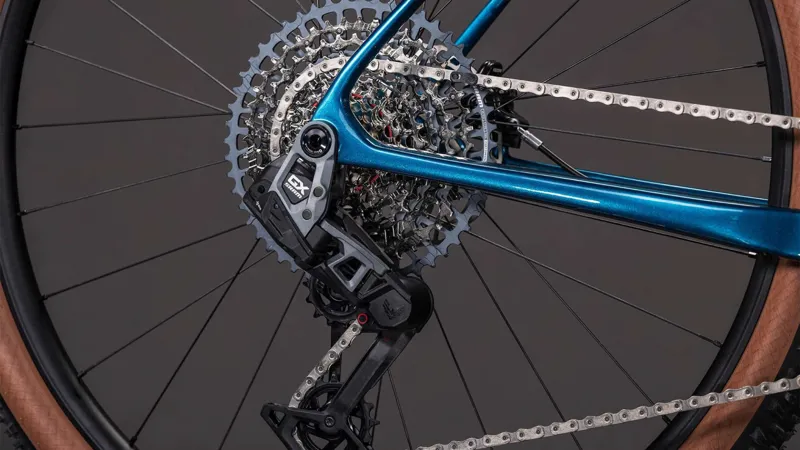 Cube Reaction C:62 SLX Hardtail Mountain Bike in Electricblue and White-1