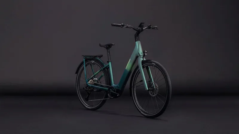 Cube Kathmandu Hybrid C:62 SLT EE 400Wh Electric Hybrid Bike in Seafoam and Chrome-7