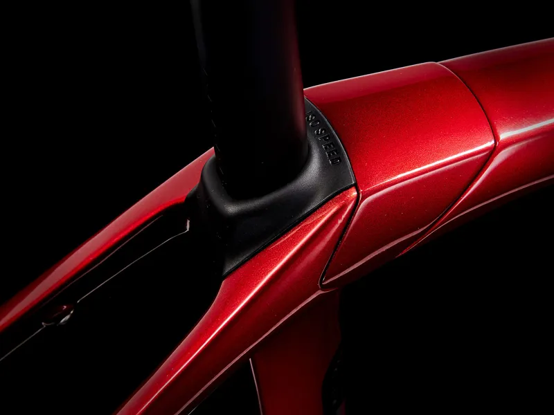 TREK Domane SL 6 AXS Gen 4 Road Bike in Crimson-5