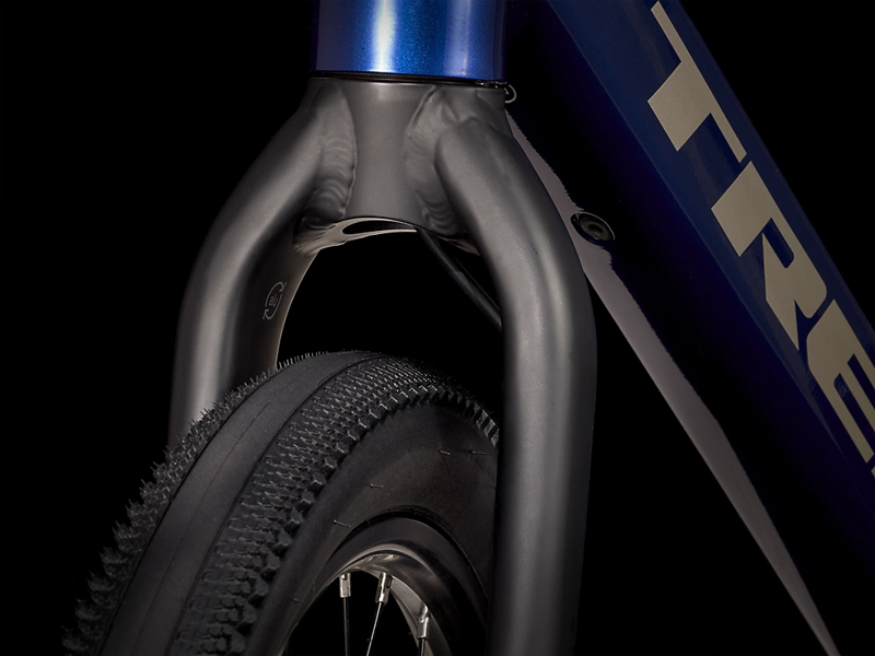 TREK Dual Sport+ 2 250Wh Electric Hybrid Bike in Hex Blue-9