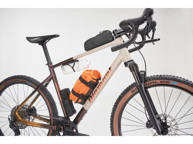 Diamnt 140 Stepover Adventure Gravel Bike in Mokkalatte Duotone-1