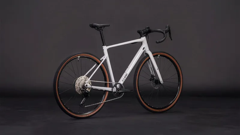 Cube Nuroad EX Gravel Bike in Cotton and Grey-6