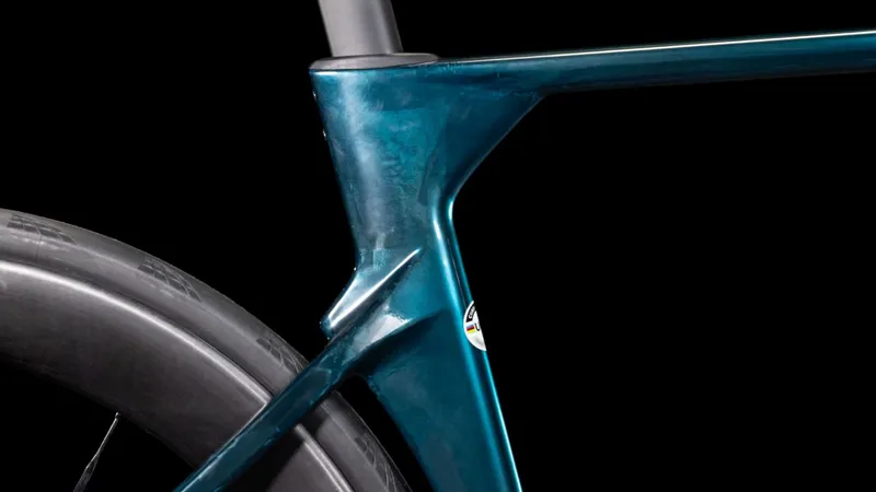 Cube Litening Aero C:68X SLX Road Bike in Chromeblue and Liquidblue-4