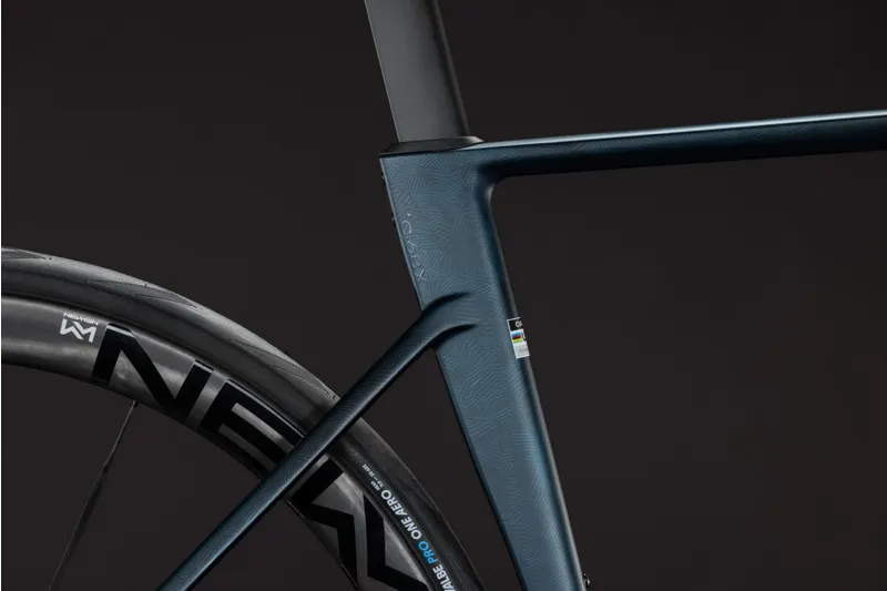 Cube Litening Air C:68X SLX Road Bike in Liquidblue and Crisscross-4