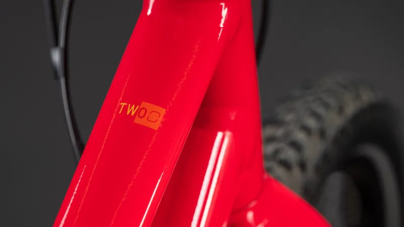 Cube Numove 200 Disc Kids Bike in Redrose and Peach-4