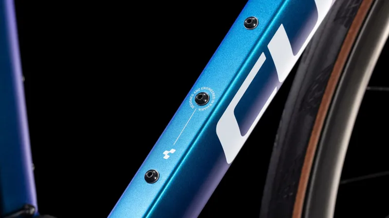 Cube Agree C:62 SLT Road Bike in Nebula and White-1