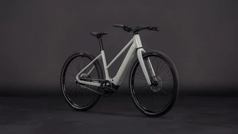 Cube Editor Hybrid SLX 400Wh Electric Hybrid Bike in Reedbeige and Chrome-6