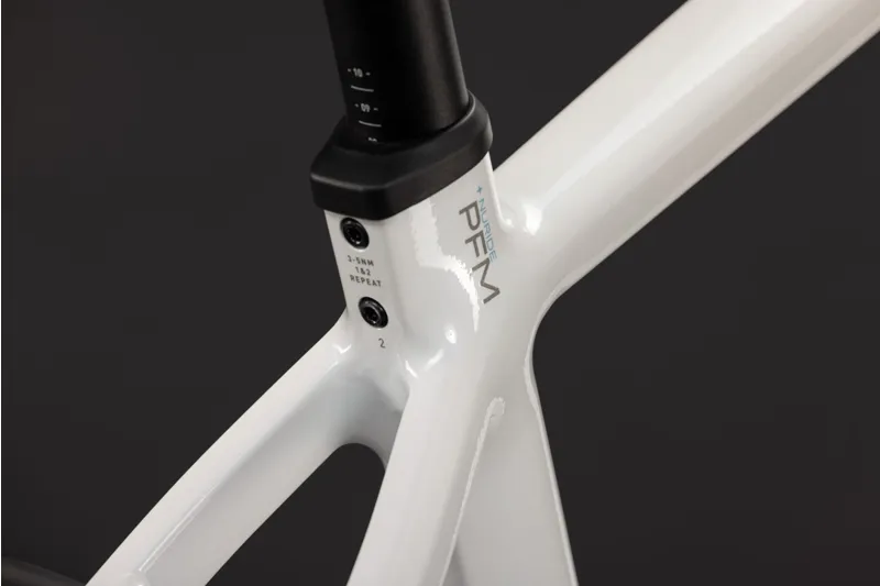 Cube Nuride Hybrid Performance 720Wh Electric Hybrid Bike in Metallicwhite and White-1
