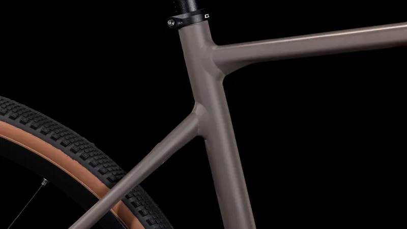 Cube Nuroad ONE Gravel Bike in Cedar and Black-1