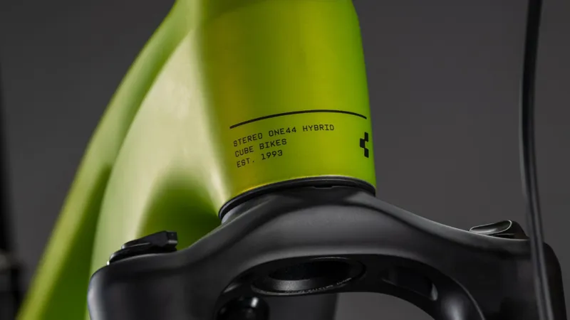 Cube Stereo Hybrid ONE44 Pro 800Wh Electric Full Suspension Mountain Bike in Lizard and Black-6