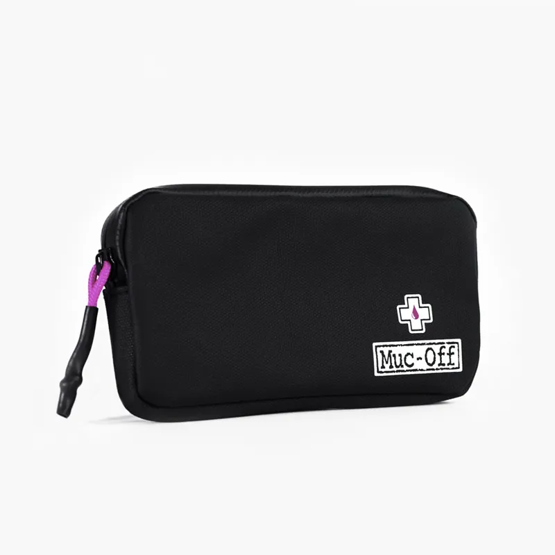 Muc-Off Rainproof Essentials Case in Black-2