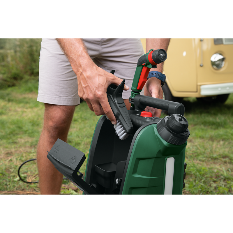BOSCH Fontus 18V Cordless Pressure Cleaner-2