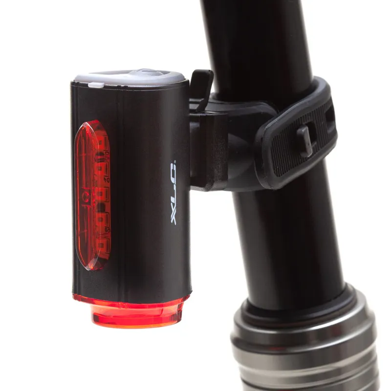 Xlc Led Rear Light Cl- E10 Red 3.8-1
