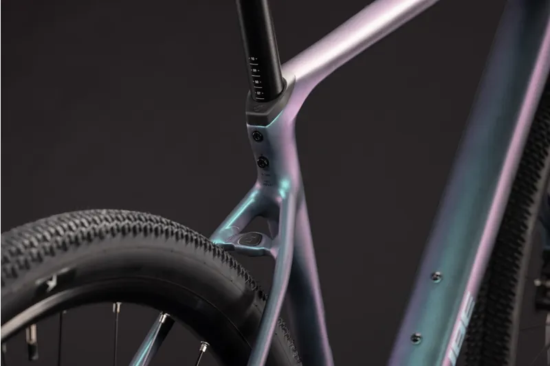Cube Nulane Race Hybrid Bike in Smaragdgrey and Prizm-3