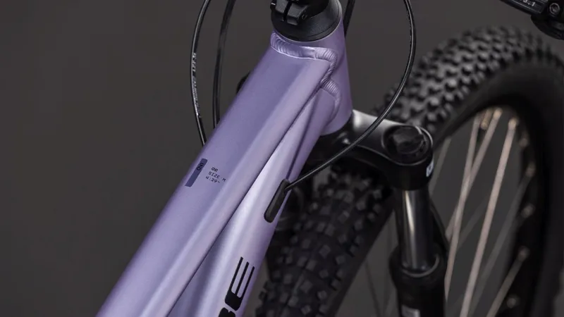 Cube Aim One Mountain Bike in Lightpurple and Chrome-3