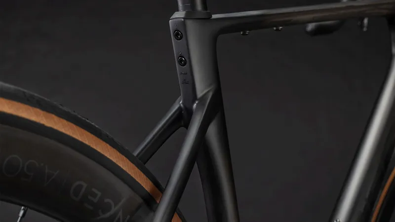 Cube Attain C:62 SLT Road Bike in Carbon and Coalchrome-1