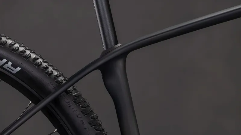 Cube Reaction C:62 Pro Mountain Bike in Blackline-2