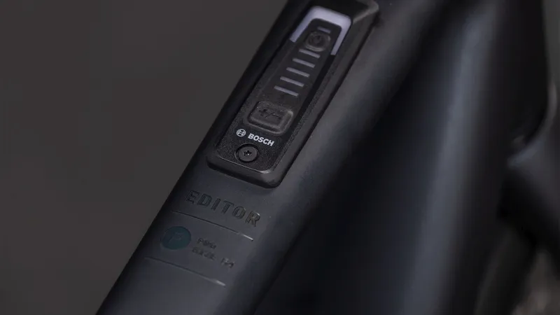 Cube Editor Hybrid Pro FE 400Wh Electric Hybrid Bike in Coal and Prism-2