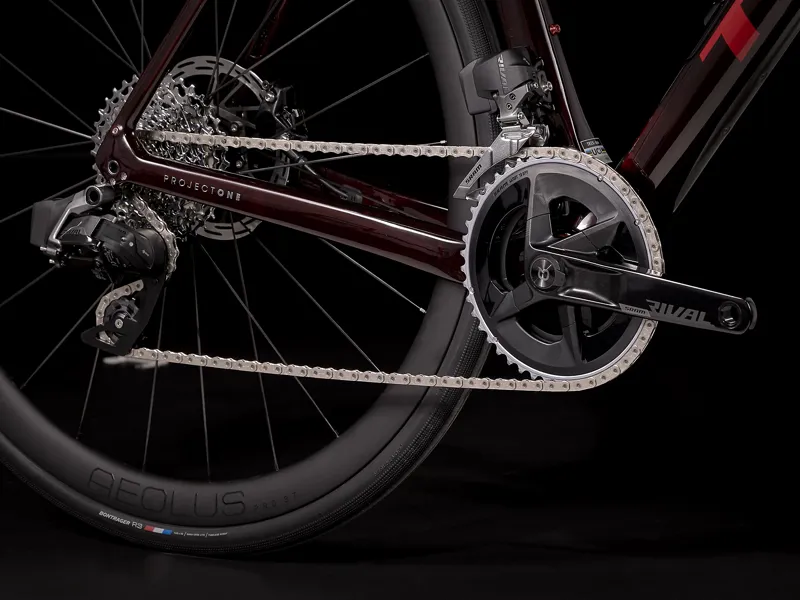 TREK Domane SLR 6 AXS Gen 4 Road Bike in Metallic Red Smoke and Red Carbon Smoke-2