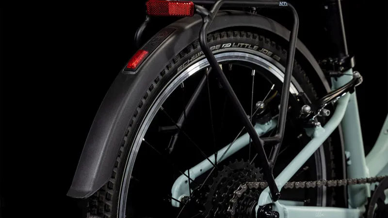 Cube Ella 200 Kids Hybrid Bike in Aloegreen and White-4