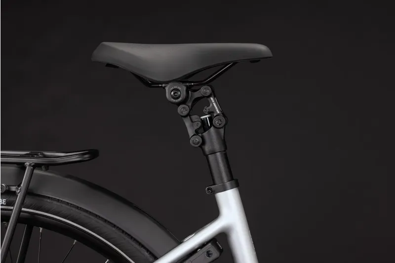 Cube Supreme Hybrid Deluxe Pro EE 600Wh Electric Hybrid Bike in Silverstar and Reflex-2
